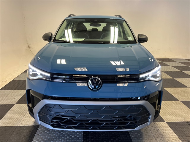2025 Volkswagen Taos S photo 2