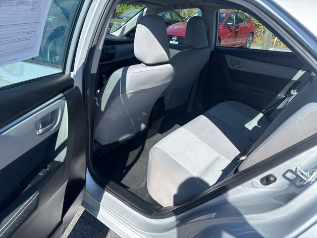 2016 Toyota Corolla L photo 13