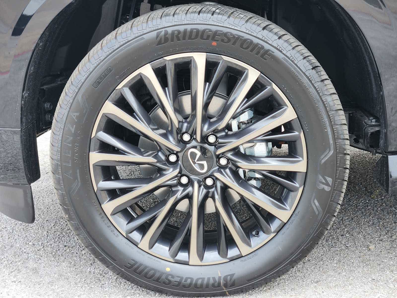 2025 Infiniti QX80 photo 7