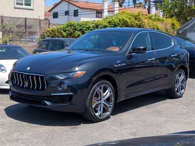 2022 Maserati Levante GT photo 3