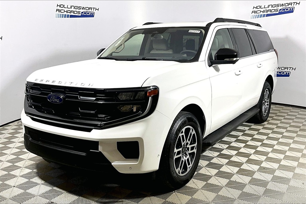 2025 Ford Expedition Active's photo