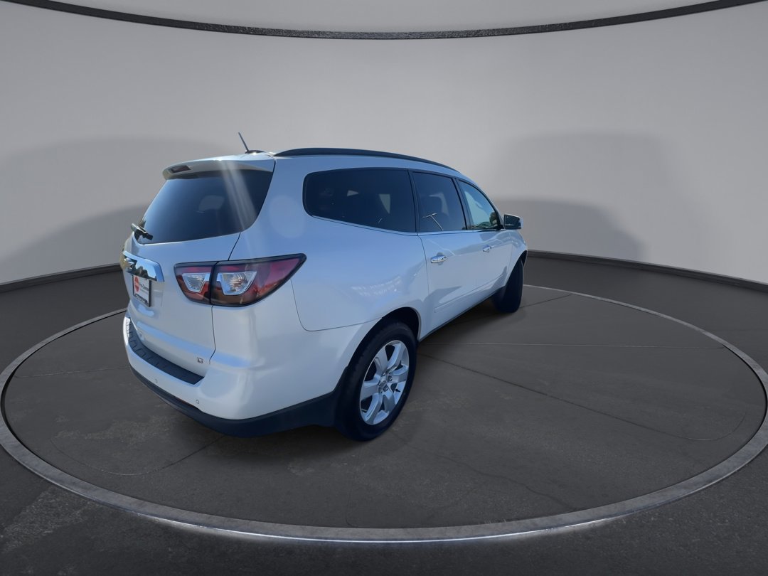 2017 Chevrolet Traverse 1LT photo 8