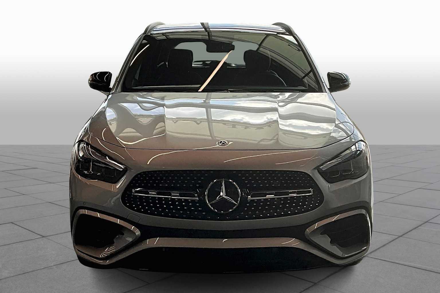 2025 Mercedes Benz GLA 250 4MATIC photo 3