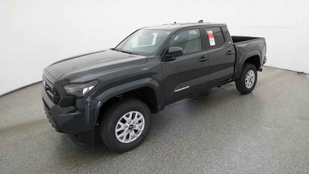 2025 Toyota Tacoma SR5's photo