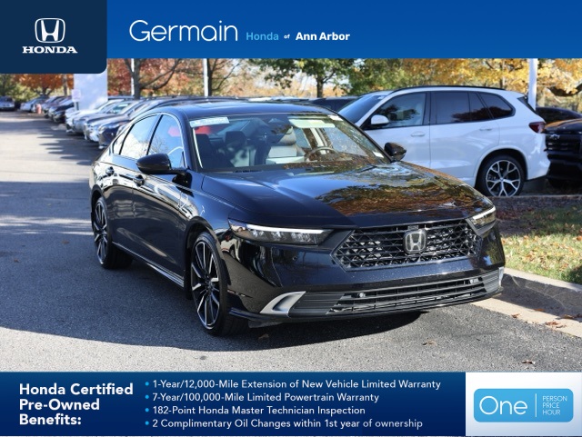 2023 Honda Accord Hybrid Touring's photo