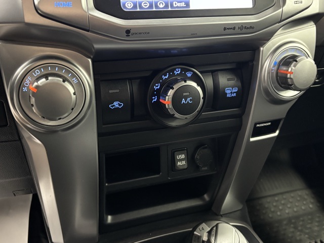 2019 Toyota 4Runner SR5 photo 26