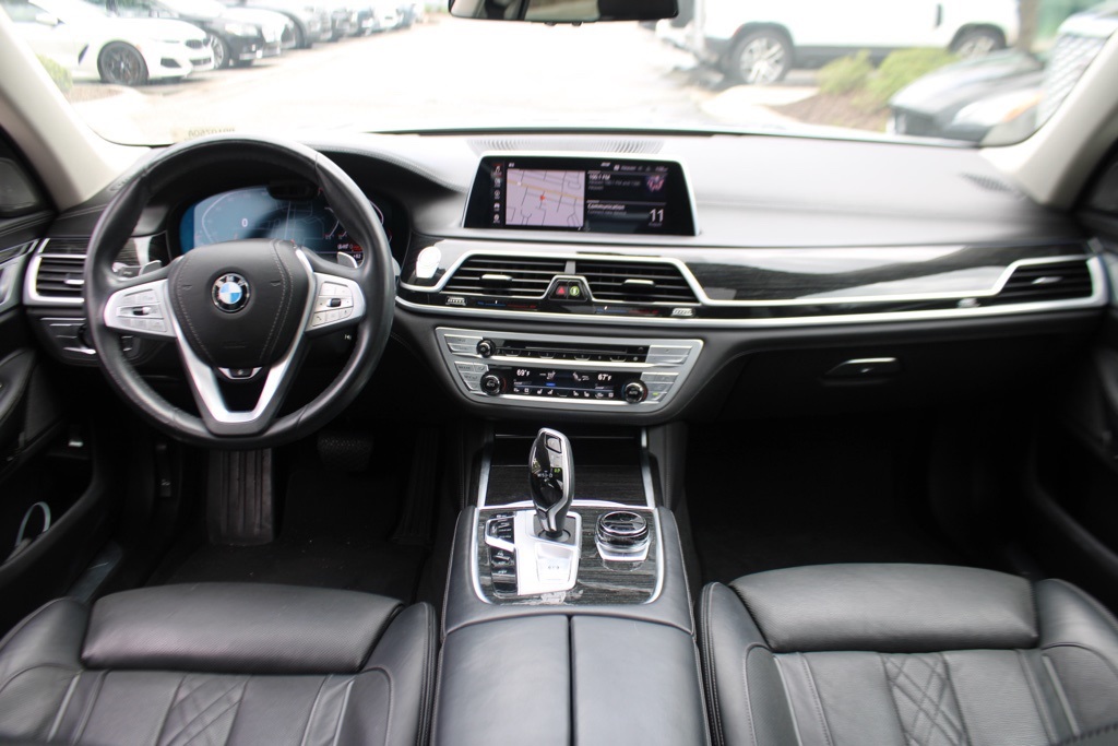 2020 Bmw 750i xDrive Sedan photo 30