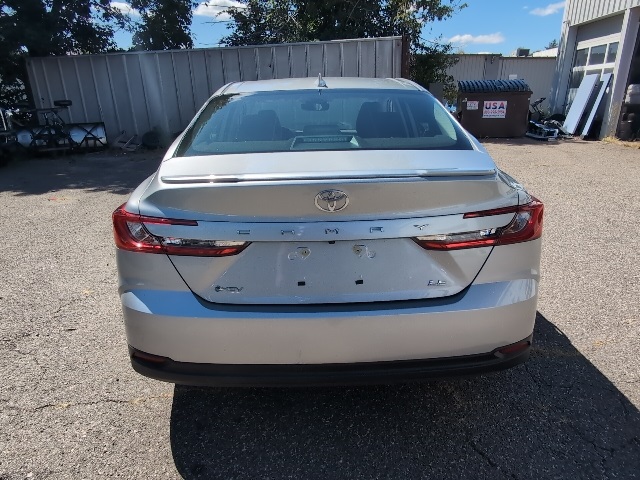 2025 Toyota Camry LE photo 7