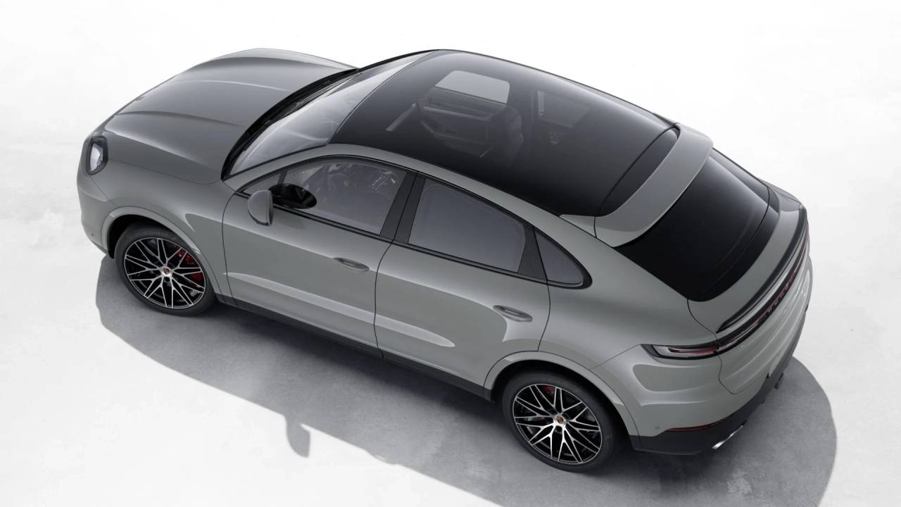 2026 Porsche Cayenne Coupe S photo 4