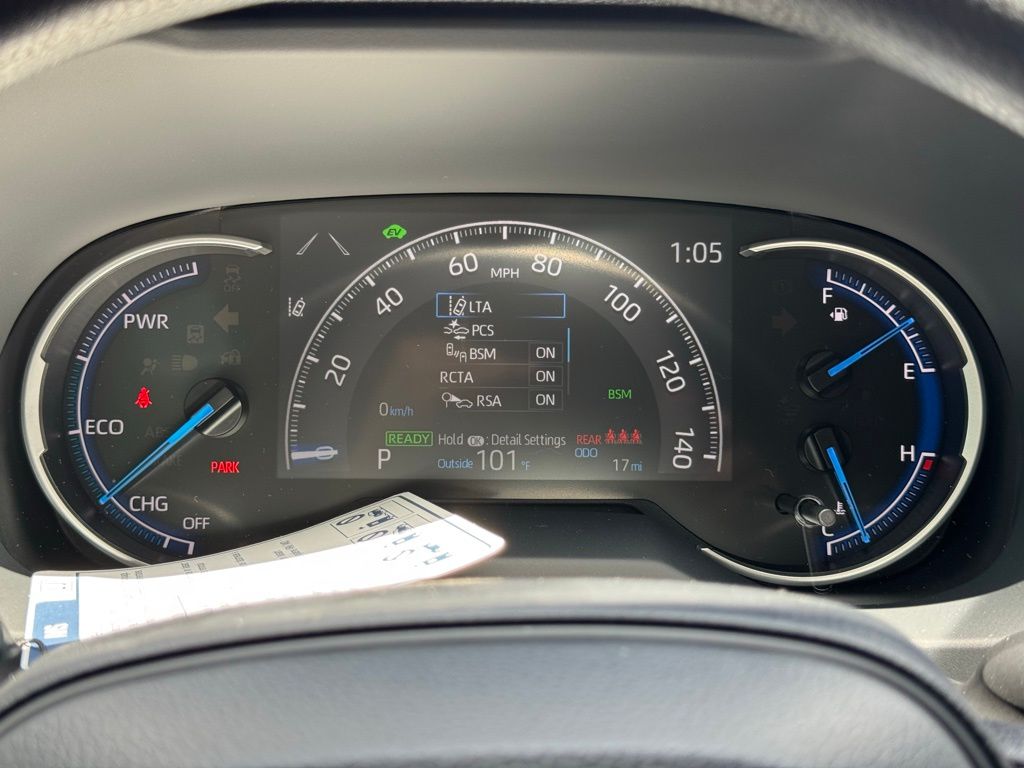 2025 Toyota RAV4 Hybrid LE photo 21