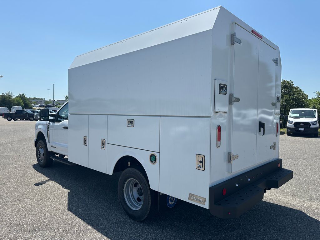2024 Ford F-350 XL photo 3