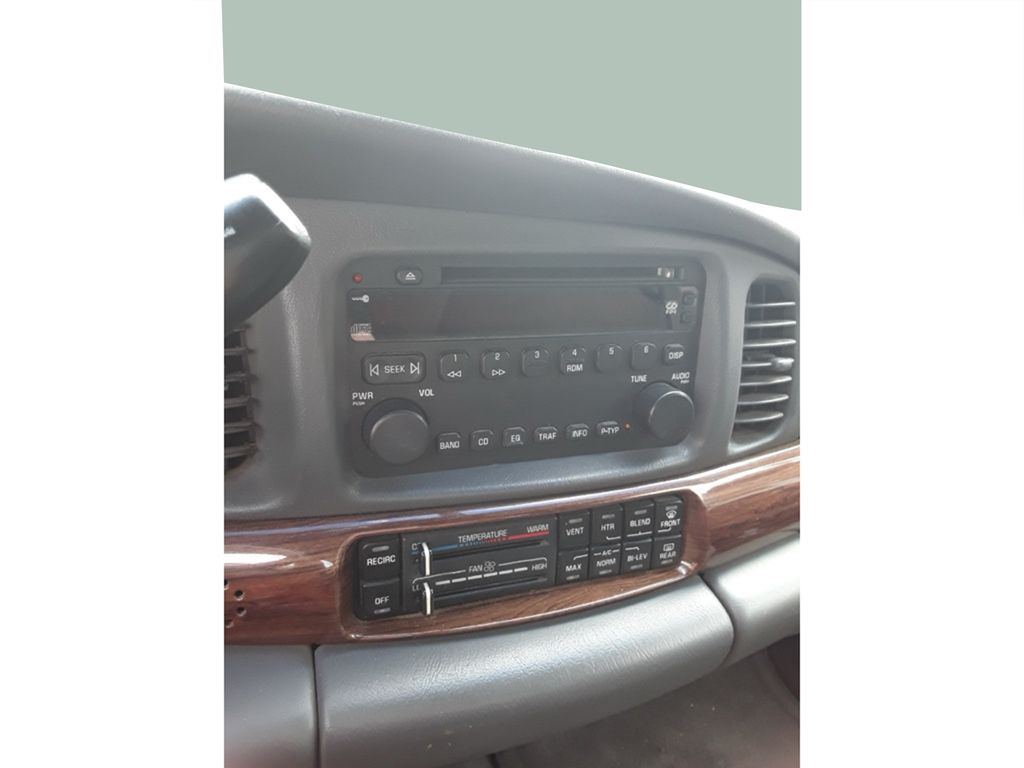 2005 Buick LeSabre Custom photo 5