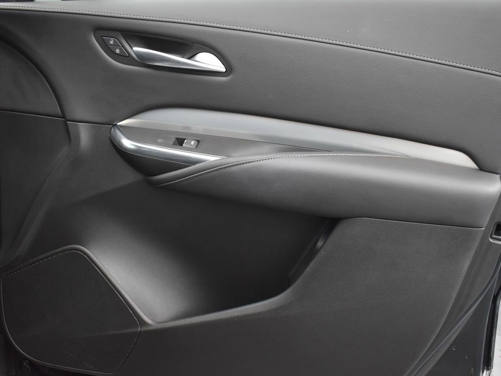 2023 Cadillac XT4 Premium Luxury photo 31