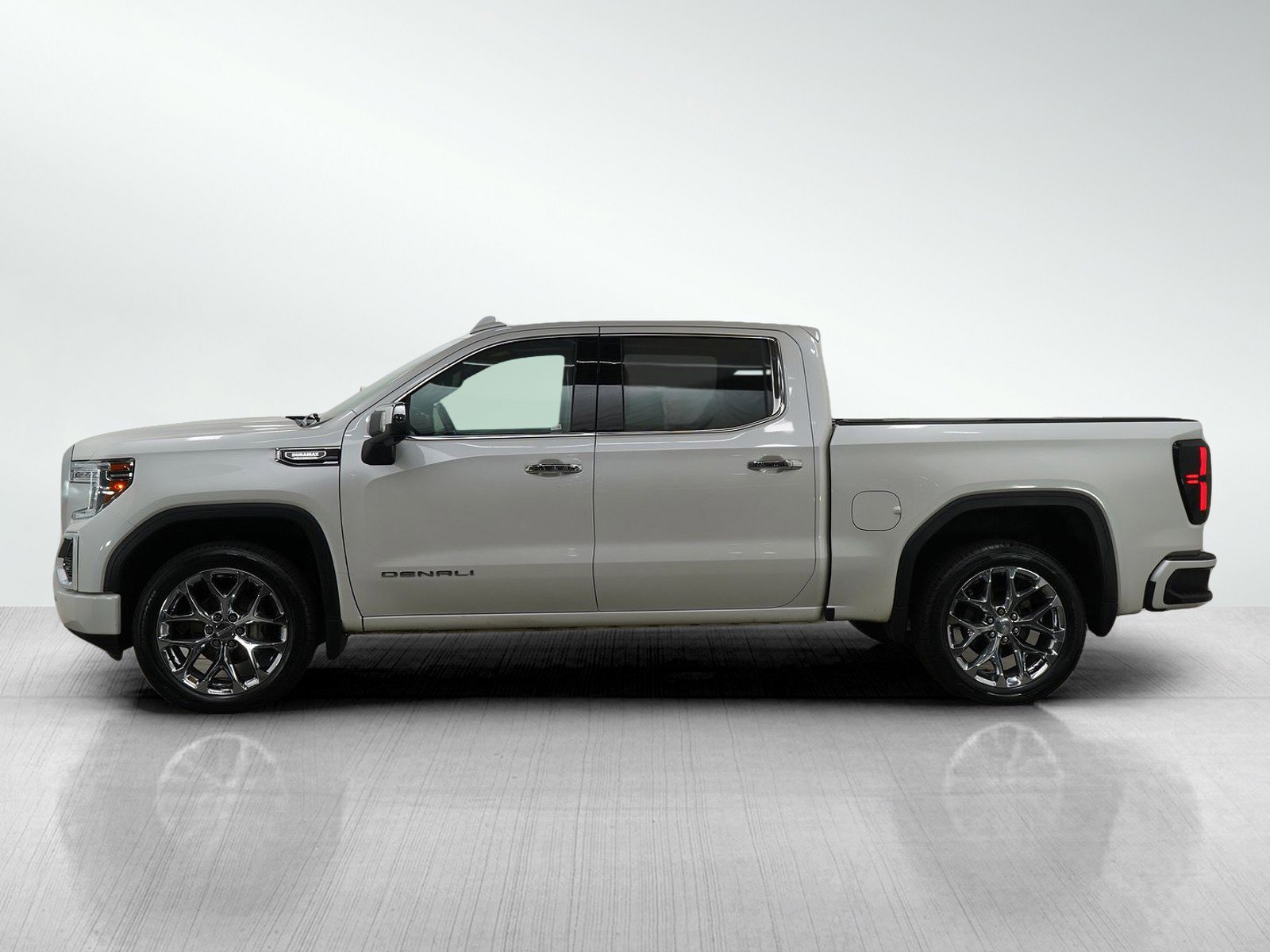 Used 2020 GMC Sierra 1500 Denali Denali with VIN 3GTU9FET1LG277382 for sale in Roseville, Minnesota