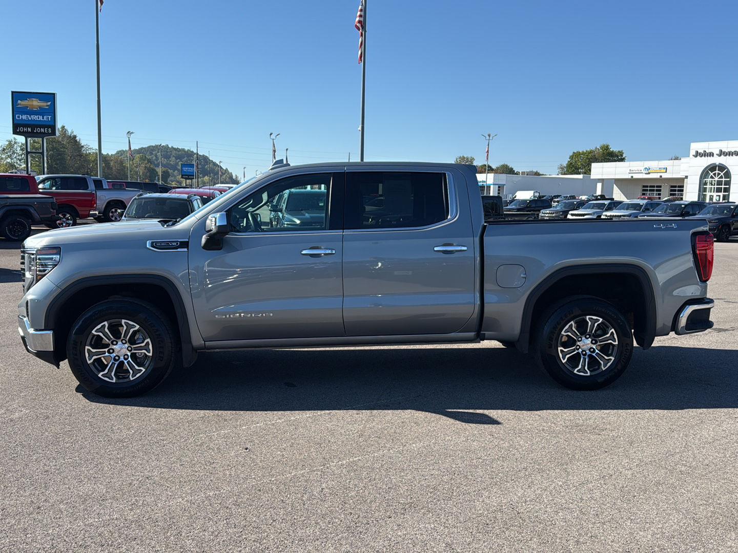 2025 Gmc Sierra 1500 SLT photo 3