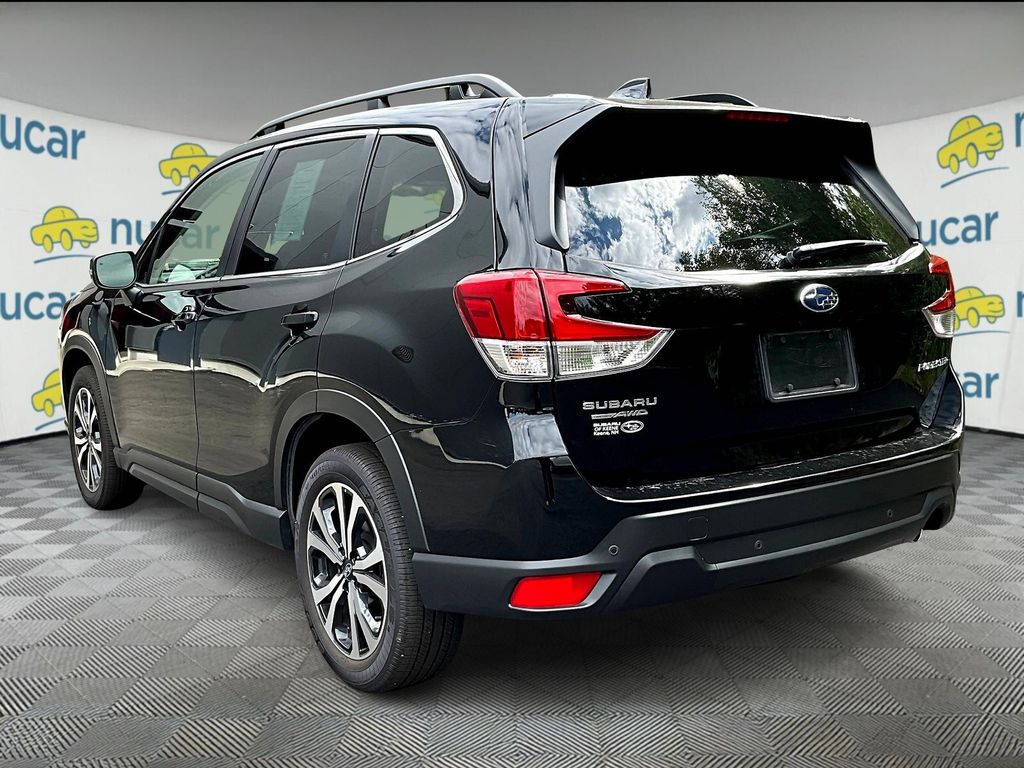 2024 Subaru Forester Limited photo 2