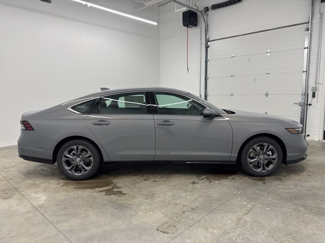 2025 Honda Accord Hybrid EX-L photo 3
