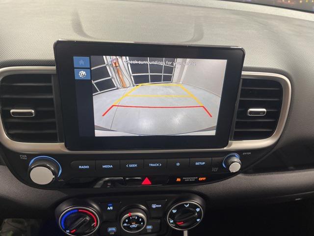 2026 Hyundai Venue SE photo 14