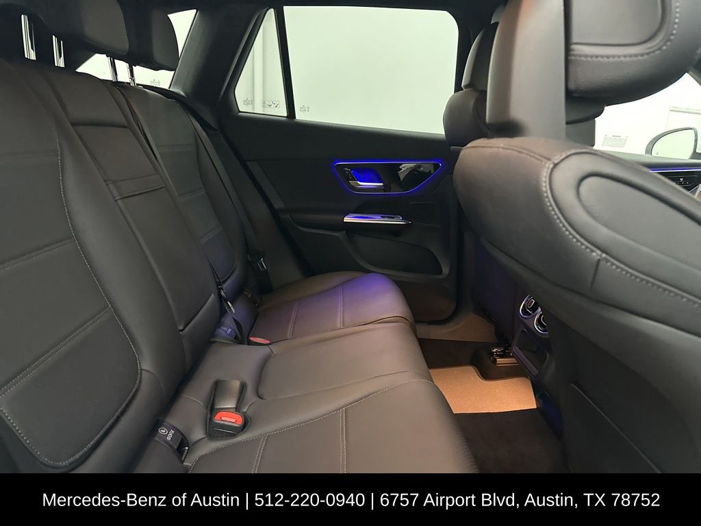 2025 Mercedes Benz GLC 300 photo 22
