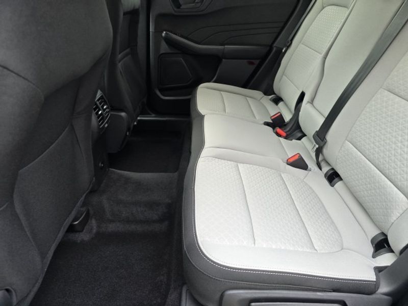2025 Ford Escape Active photo 9