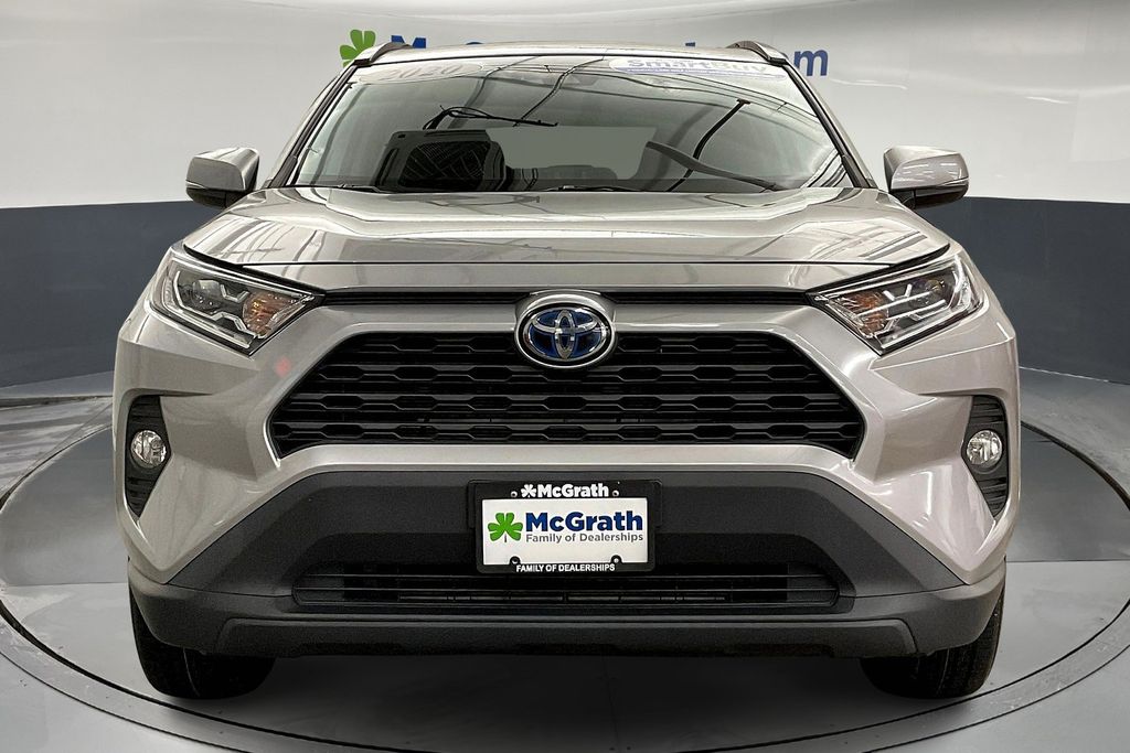 2020 Toyota RAV4 Hybrid XLE photo 4