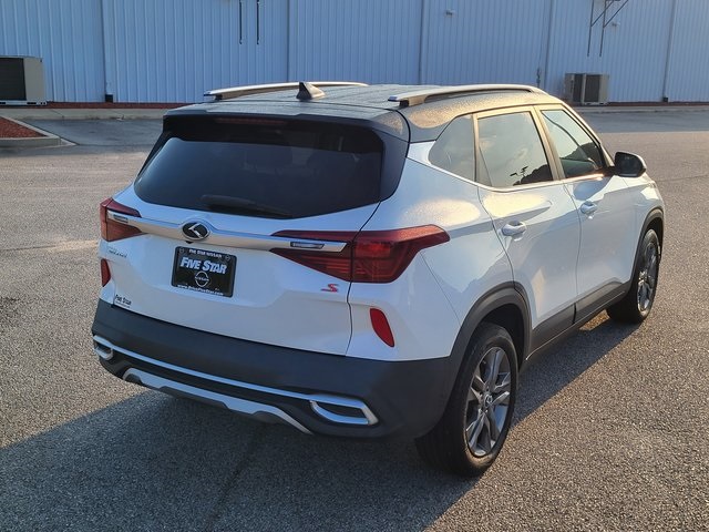 2021 Kia Seltos S photo 3