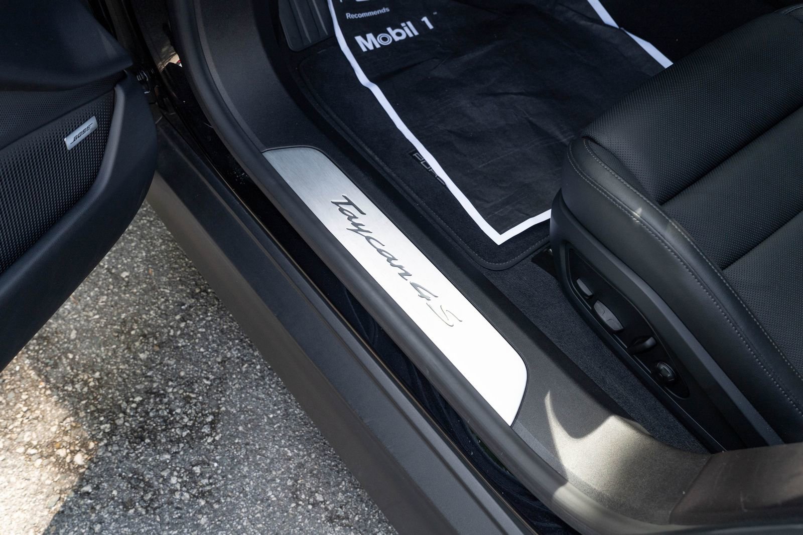 2024 Porsche Taycan 4S photo 23