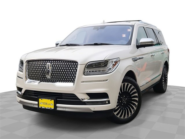 2018 Lincoln Navigator Black Label's photo