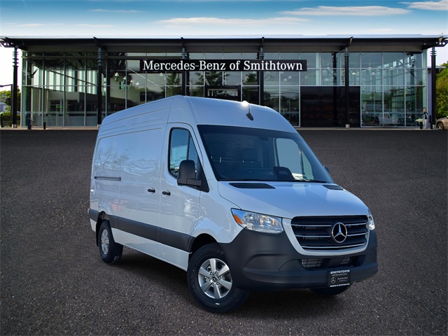 2026 Mercedes-Benz Sprinter Cargo Van Base's photo