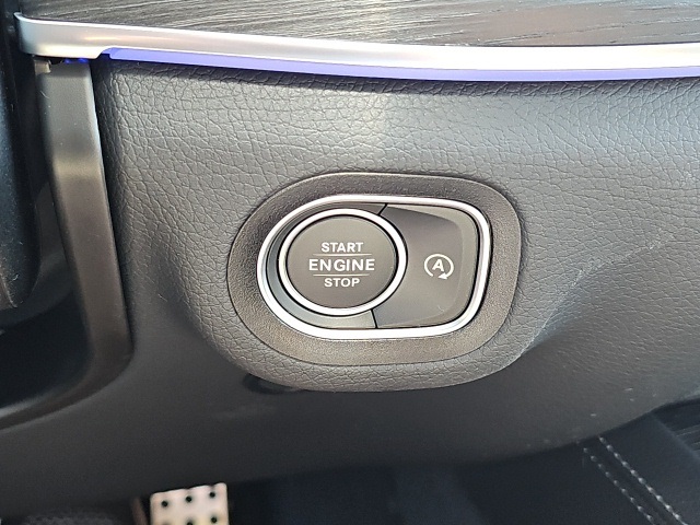 2026 Mercedes Benz GLS 450 4MATIC photo 23