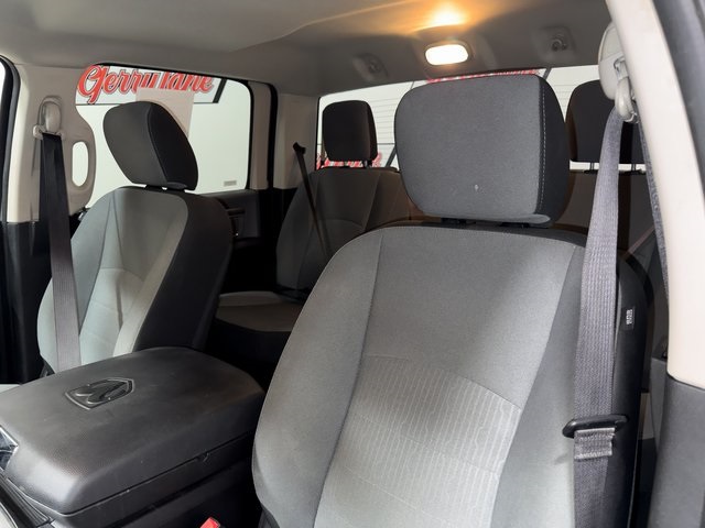 2023 Ram 1500 Classic SLT photo 13