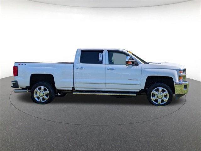 2018 Chevrolet Silverado 2500HD LTZ photo 2