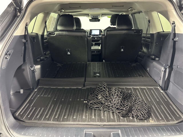 2024 Toyota Highlander XLE photo 10