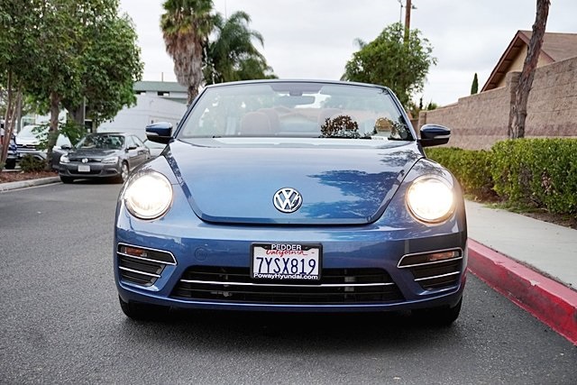 2017 Volkswagen Beetle 1.8T S photo 4