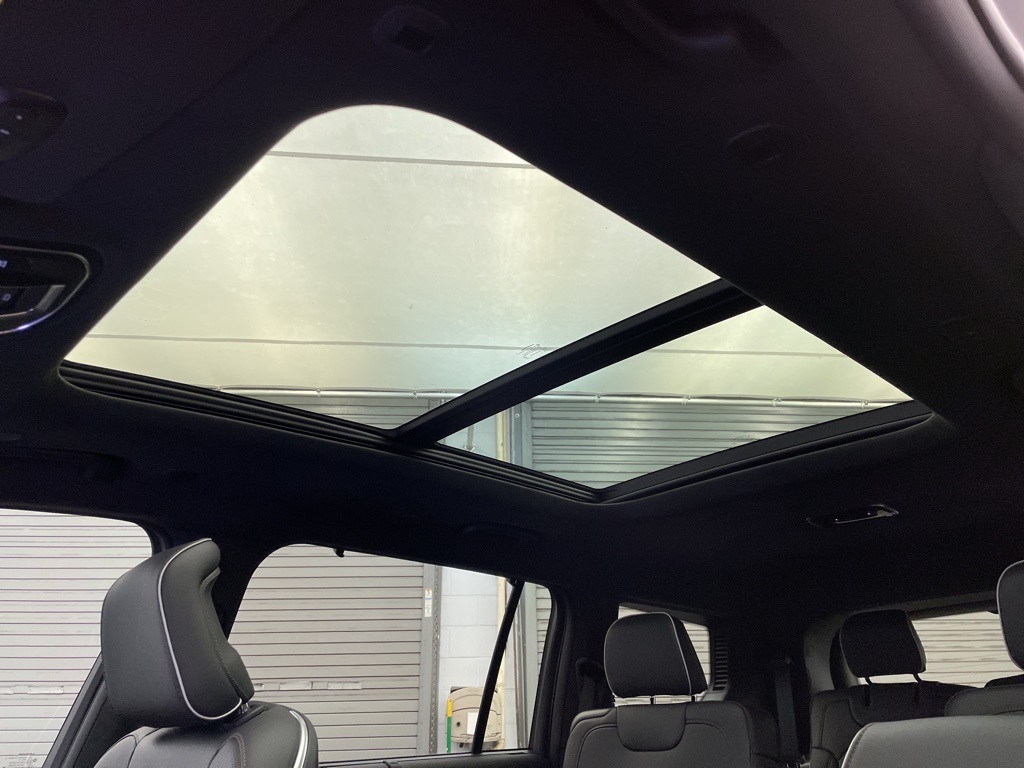 2025 Jeep Grand Cherokee L Summit Reserve photo 11