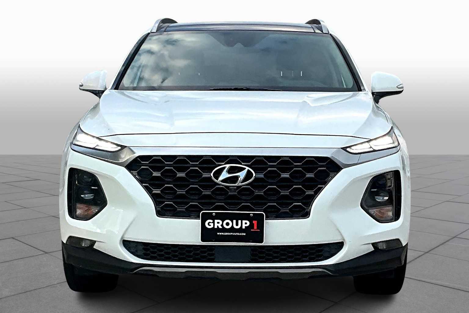 2019 Hyundai Santa Fe Ultimate photo 3