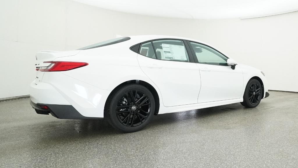 2026 Toyota Camry SE photo 21