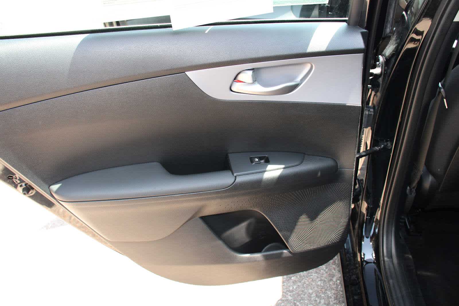 2024 Kia Forte LXS photo 41
