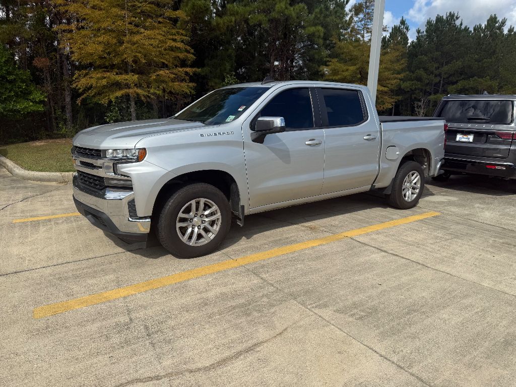 2021 Chevrolet Silverado 1500 LT photo 2