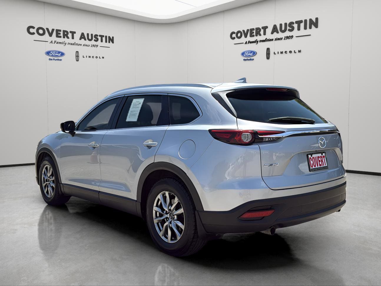 2018 Mazda CX-9 Touring photo 3