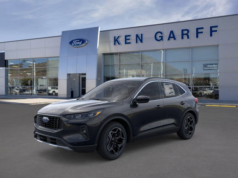 2026 Ford Escape Platinum's photo