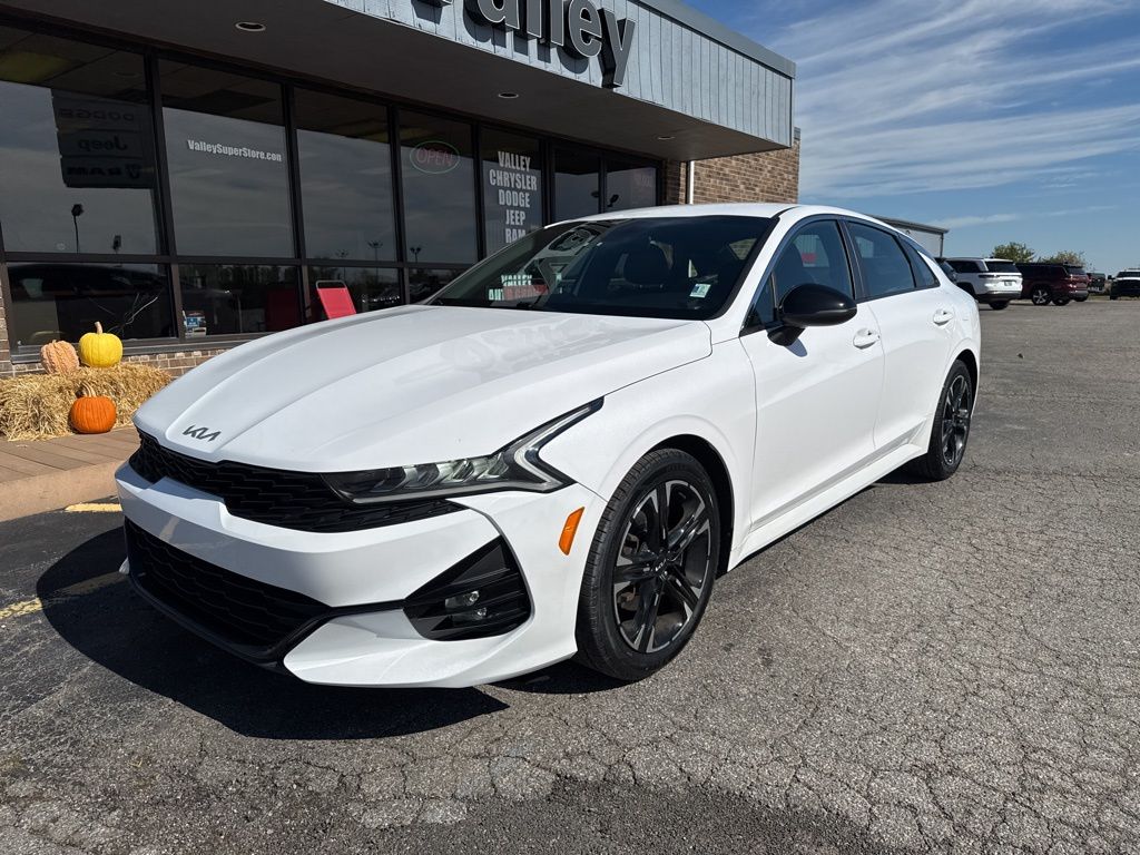 2022 Kia K5 GT-Line photo 4