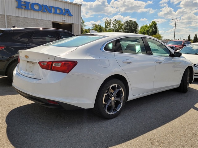 2023 Chevrolet Malibu 1LT photo 3