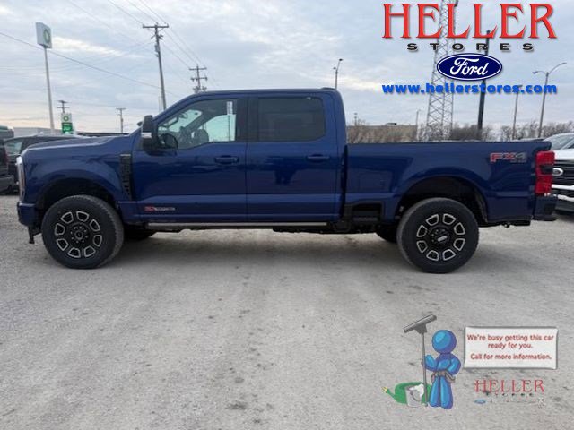 2026 Ford F-250 Super Duty Platinum's photo