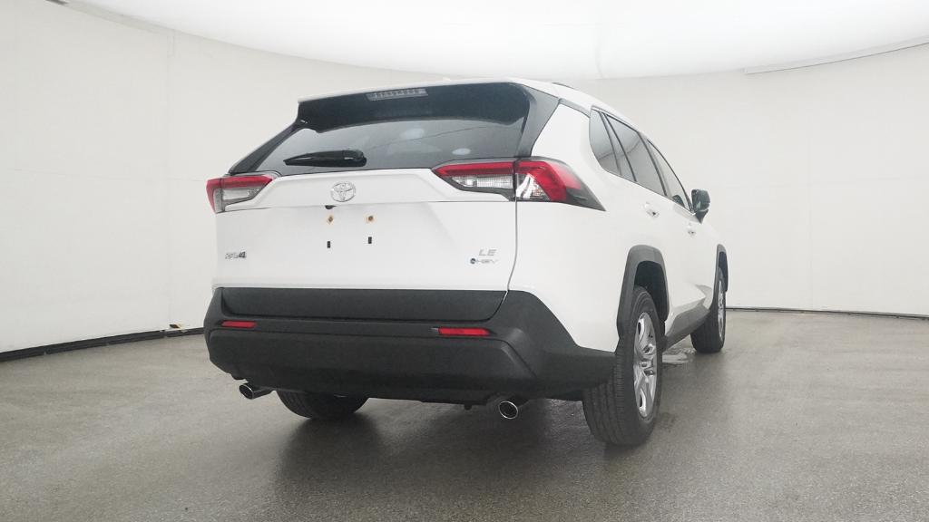 2025 Toyota RAV4 Hybrid LE photo 18