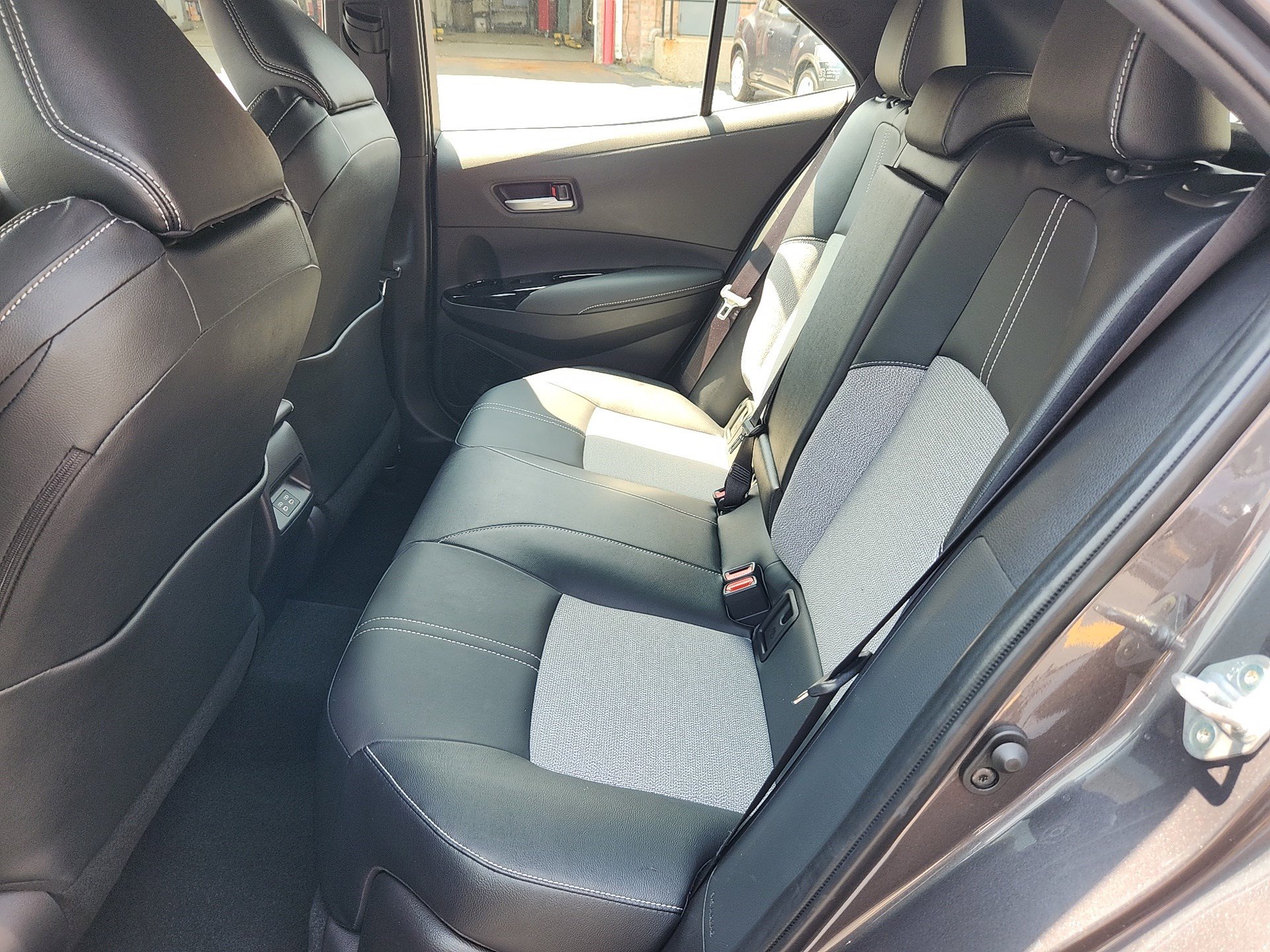 2025 Toyota Corolla XSE photo 25