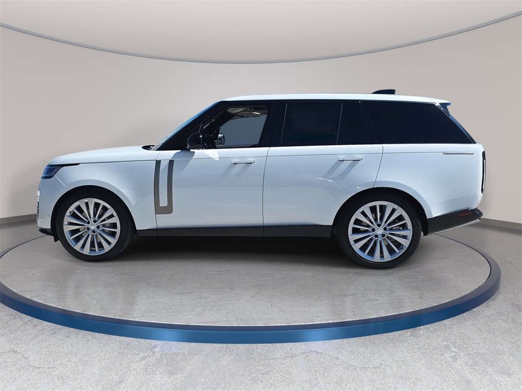 2025 Land Rover Range Rover SE photo 8