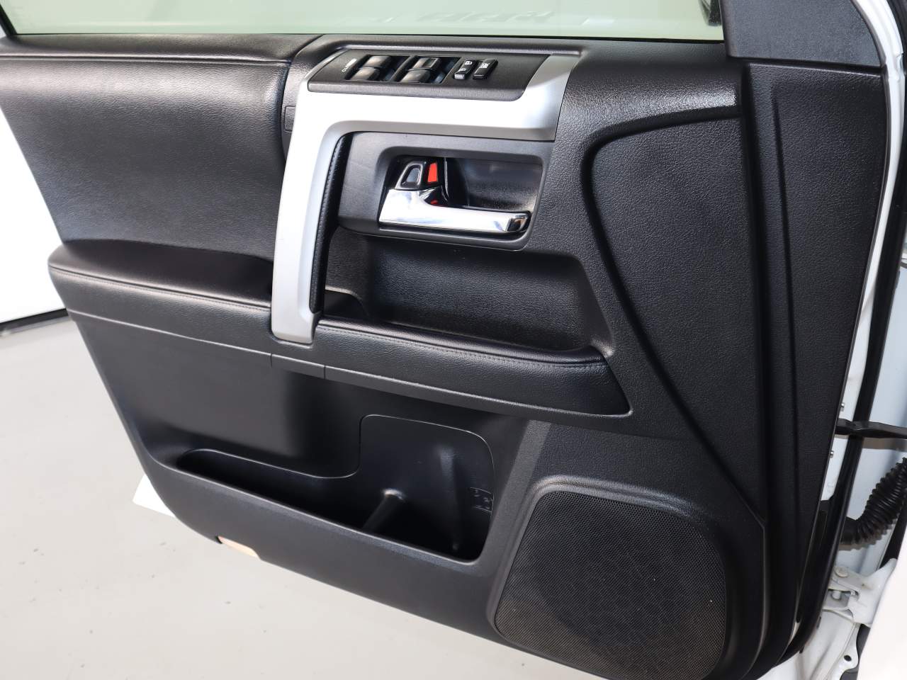 2020 Toyota 4Runner SR5 Premium photo 15