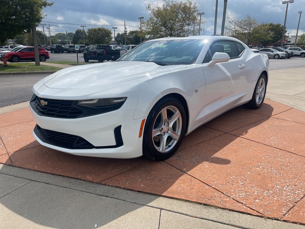 2023 Chevrolet Camaro 1LT photo 3