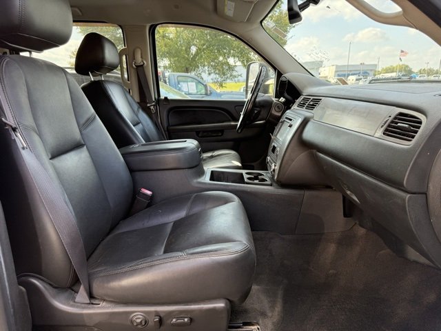 2014 Chevrolet Silverado 3500HD LTZ photo 4